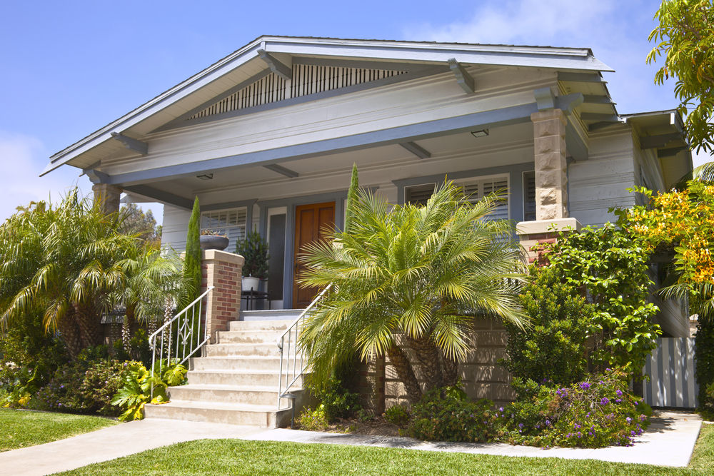 ,Traditional,Home,With,A,Green,Entrance,Point,Loma,California.