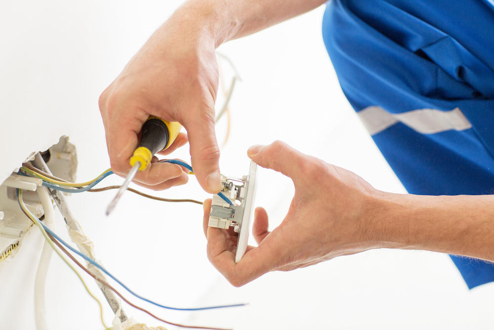 Electrician reparing home